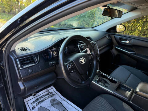 2016 Toyota Camry LE