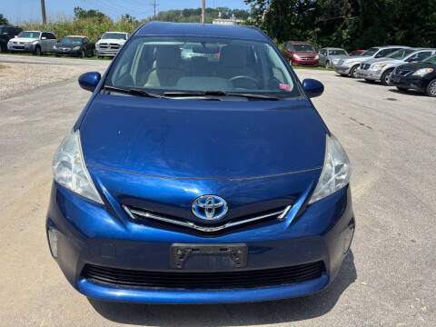 2012 Toyota Prius v Three