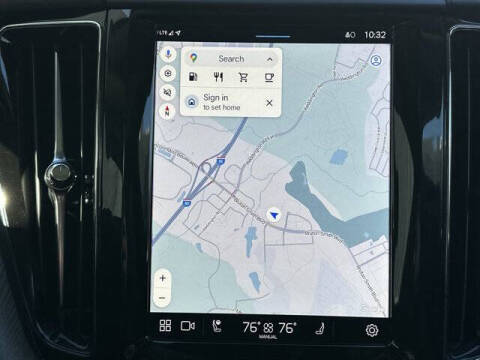 2025 Volvo XC60 B5 Plus Dark Theme