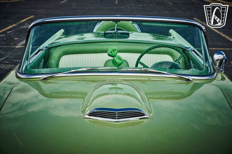 1956 Ford Thunderbird