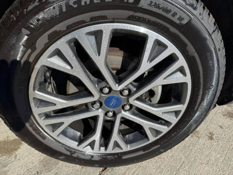 2020 Ford Escape SEL