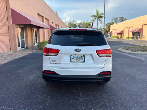 2016 Kia Sorento LX