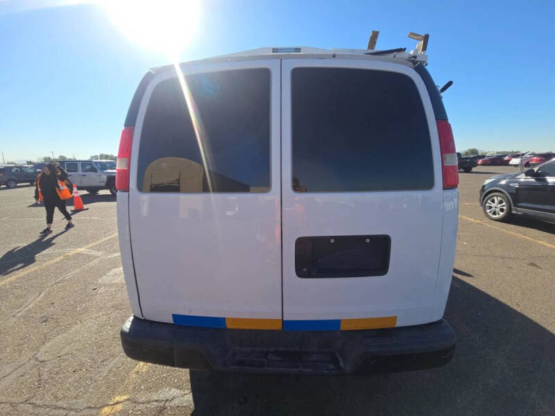 2017 Chevrolet Express 2500