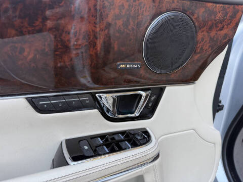 2014 Jaguar XJL Portfolio