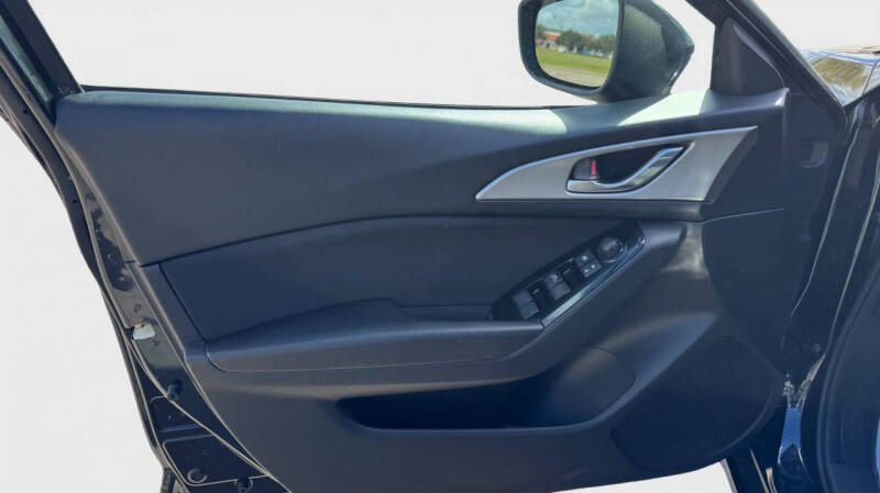 2018 Mazda MAZDA3 Sport