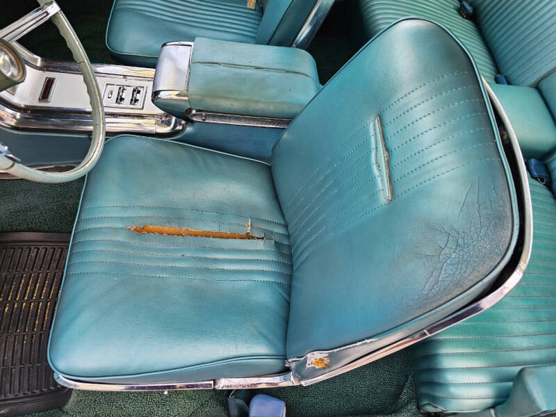 1964 Ford Thunderbird