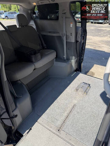 2016 Toyota Sienna XLE 8-Passenger