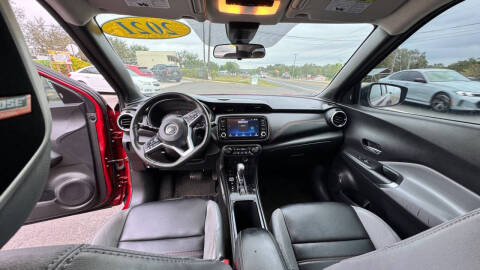 2021 Nissan Kicks SR