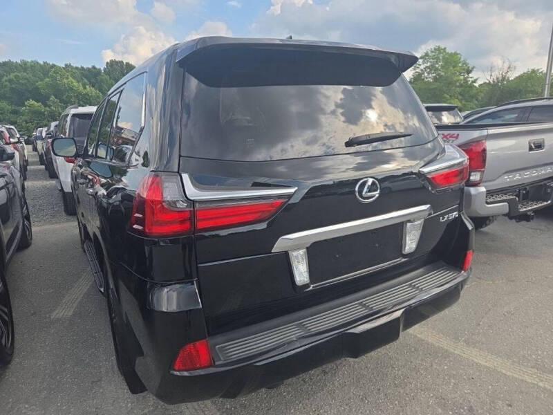 2017 Lexus LX 570