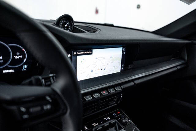 2025 Porsche 911 Carrera