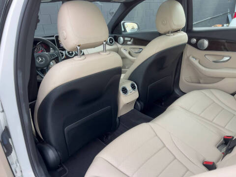 2018 Mercedes-Benz C-Class C 300