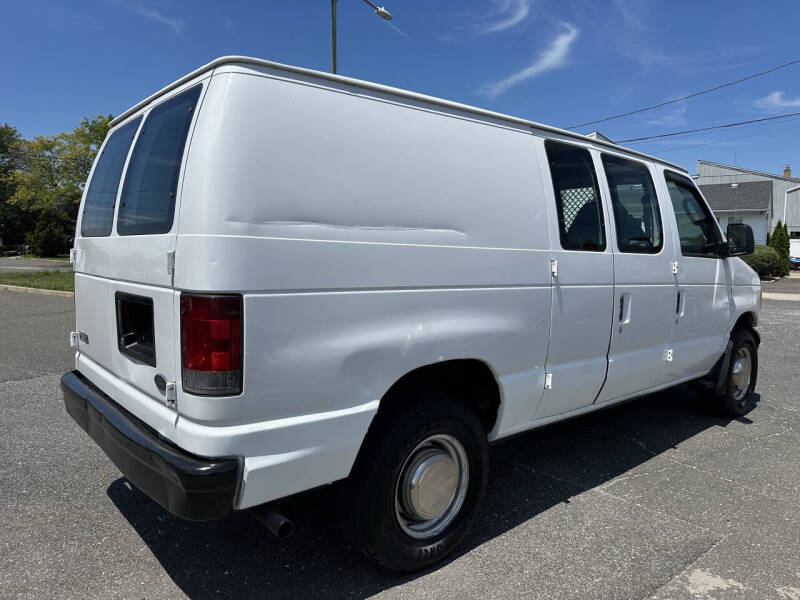 2003 Ford E-Series E-250