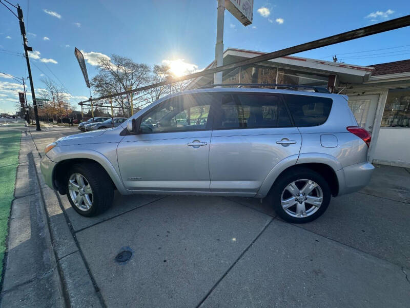 2007 Toyota RAV4 Sport photo 9