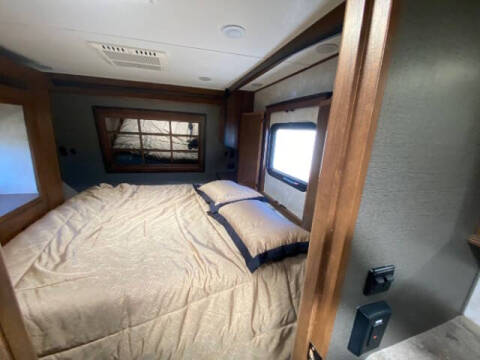 2015 Keystone RV RAPTOR 332