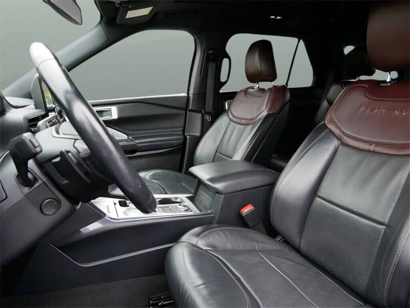 2020 Ford Explorer Platinum