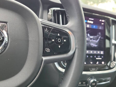 2024 Volvo S60 Recharge T8 Plus Dark Theme