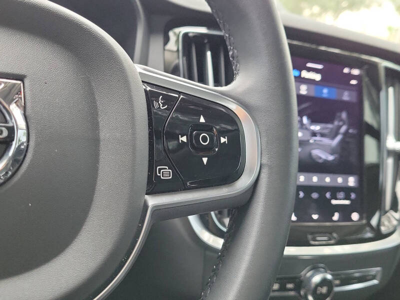 2024 Volvo S60 Recharge T8 Plus Dark Theme