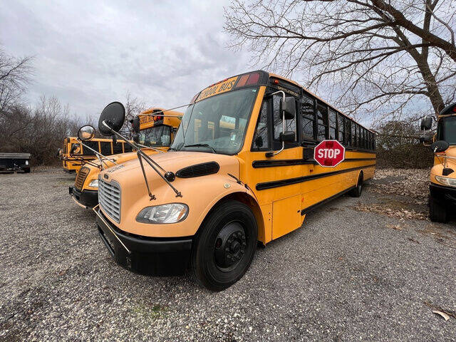 2011 Freightliner B2 Chassis