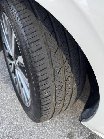 2018 Lincoln Continental Select