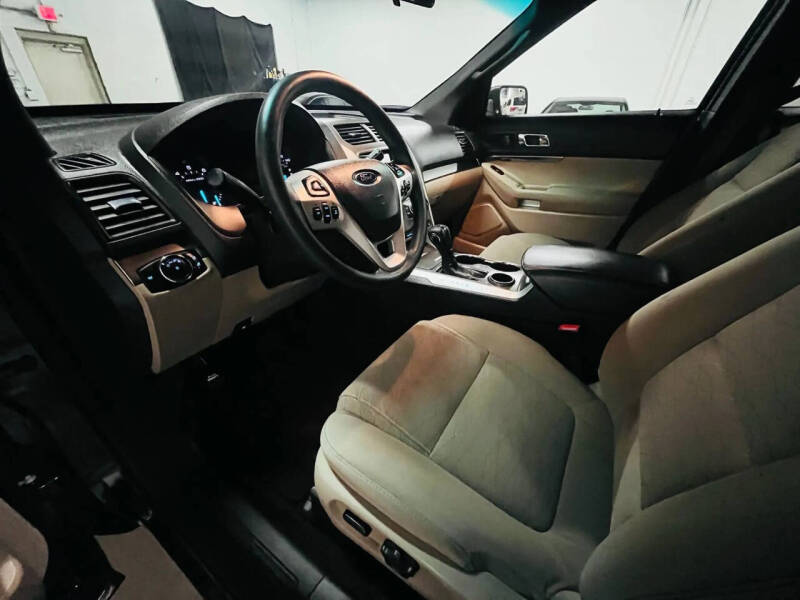 2015 Ford Explorer