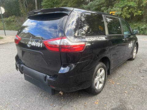 2020 Toyota Sienna L 7-Passenger