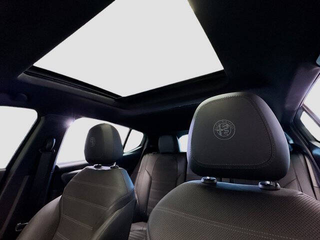 2024 Alfa Romeo Tonale Hybrid Ti