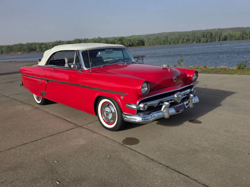 1954 Ford Crestline