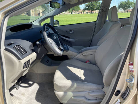 2011 Toyota Prius Two