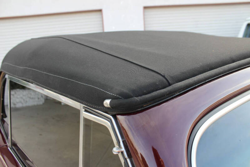 1946 Ford Super Deluxe