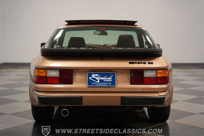 1987 Porsche 944 S