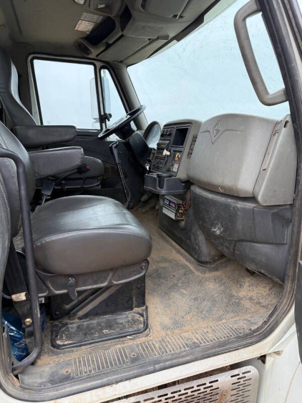 2013 International DuraStar 4400