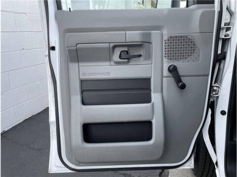 2014 Ford E-Series E-150