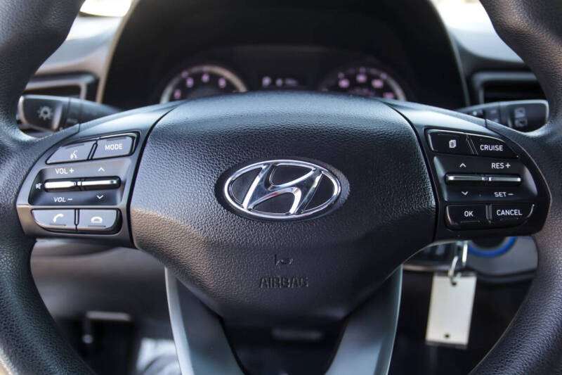 2019 Hyundai Veloster