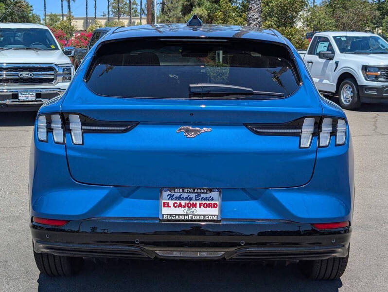 2025 Ford Mustang Mach-E Premium