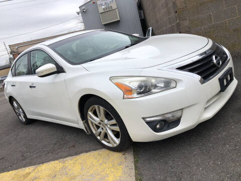 2014 Nissan Altima for sale at G&K Consulting Corp in Fair Lawn NJ