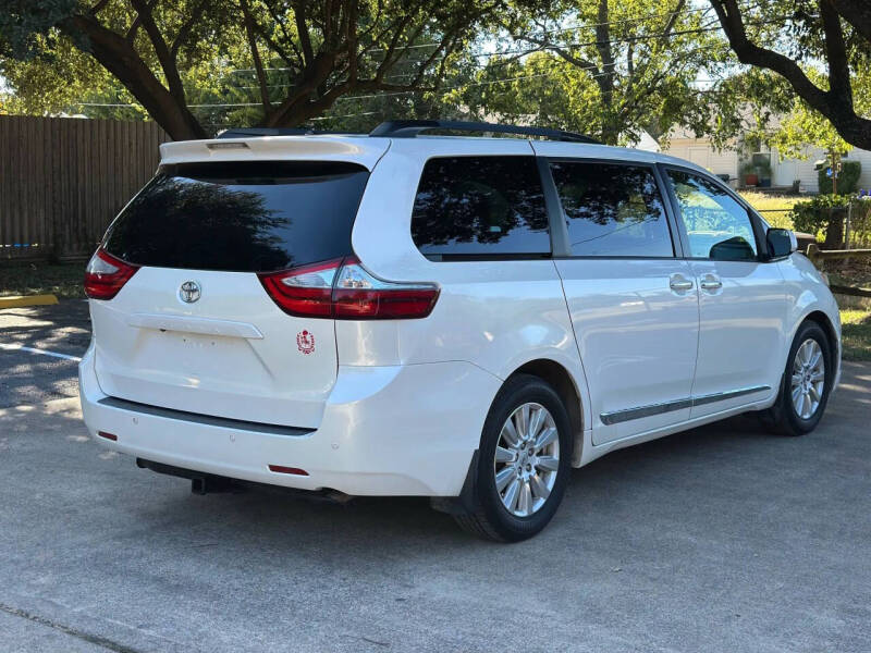 2017 Toyota Sienna