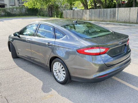 2015 Ford Fusion Hybrid S