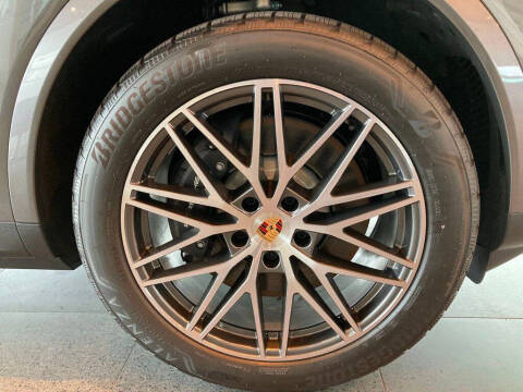 2025 Porsche Cayenne E-Hybrid