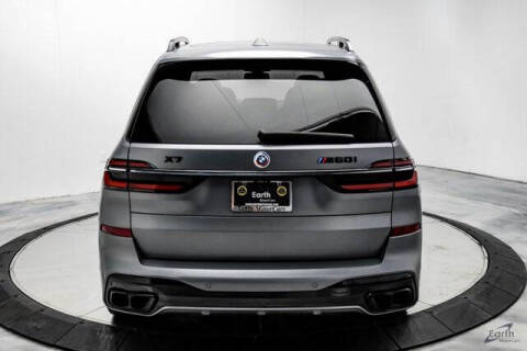 2023 BMW X7 M60i