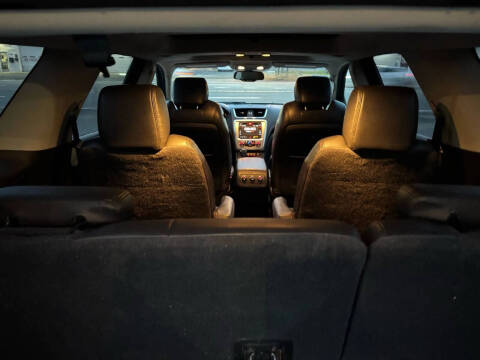 2013 GMC Acadia SLE-2