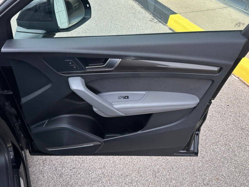 2022 Audi SQ5 3.0T quattro Prestige