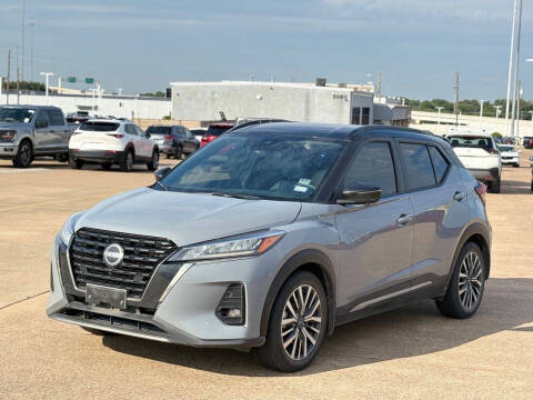 2023 Nissan Kicks SR