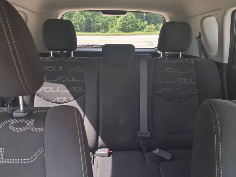 2012 Kia Soul +