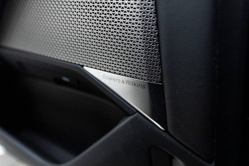 2023 BMW 7 Series 740i