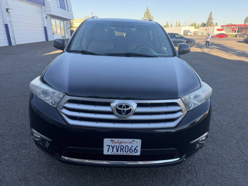 2013 Toyota Highlander SE