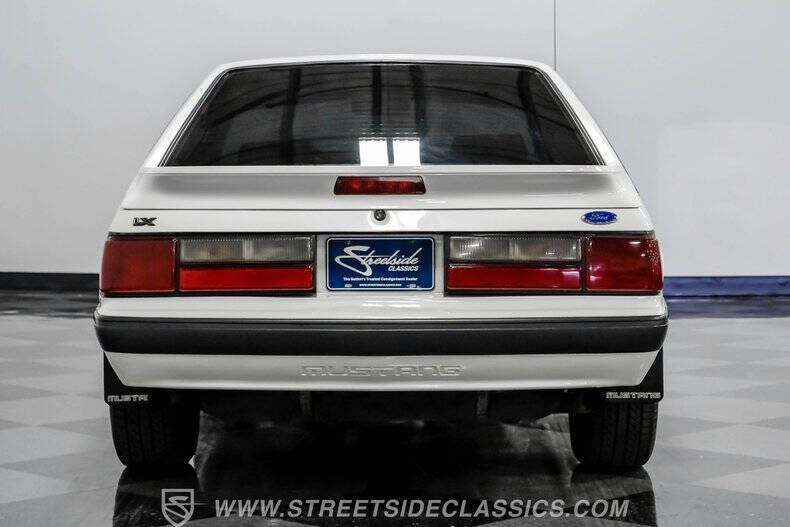 1990 Ford Mustang LX 5.0