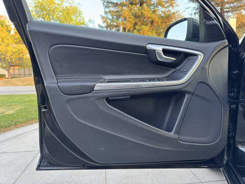 2015 Volvo V60 T5 Drive-E Premier