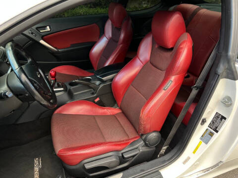 2013 Hyundai Genesis Coupe 3.8 R-Spec