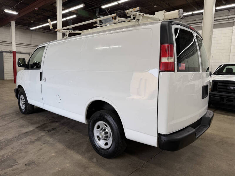 2011 Chevrolet Express 2500