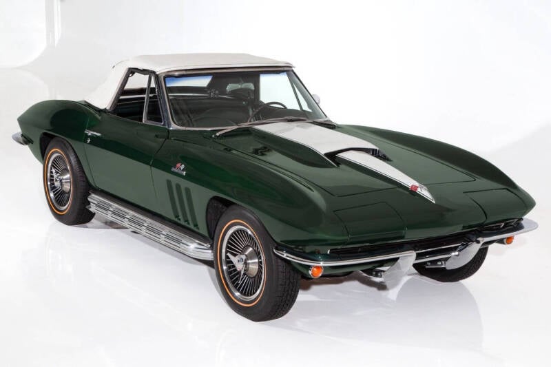 1965 Chevrolet Corvette - Image 2